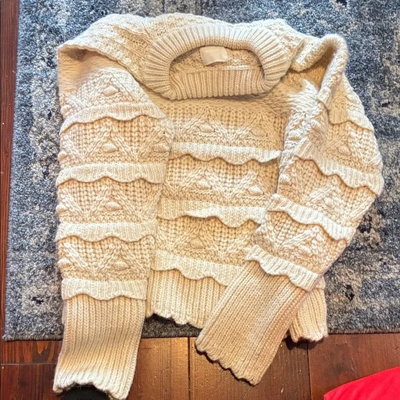 H&M Textured Cream Sweater - Picture 4 of 5